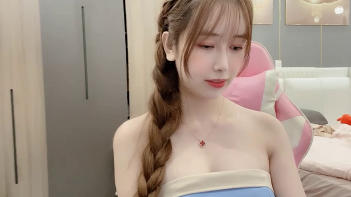 ANNA102