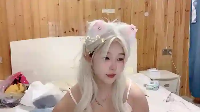 2025/05/05/stripchat-j-wanwan520-16-12-08