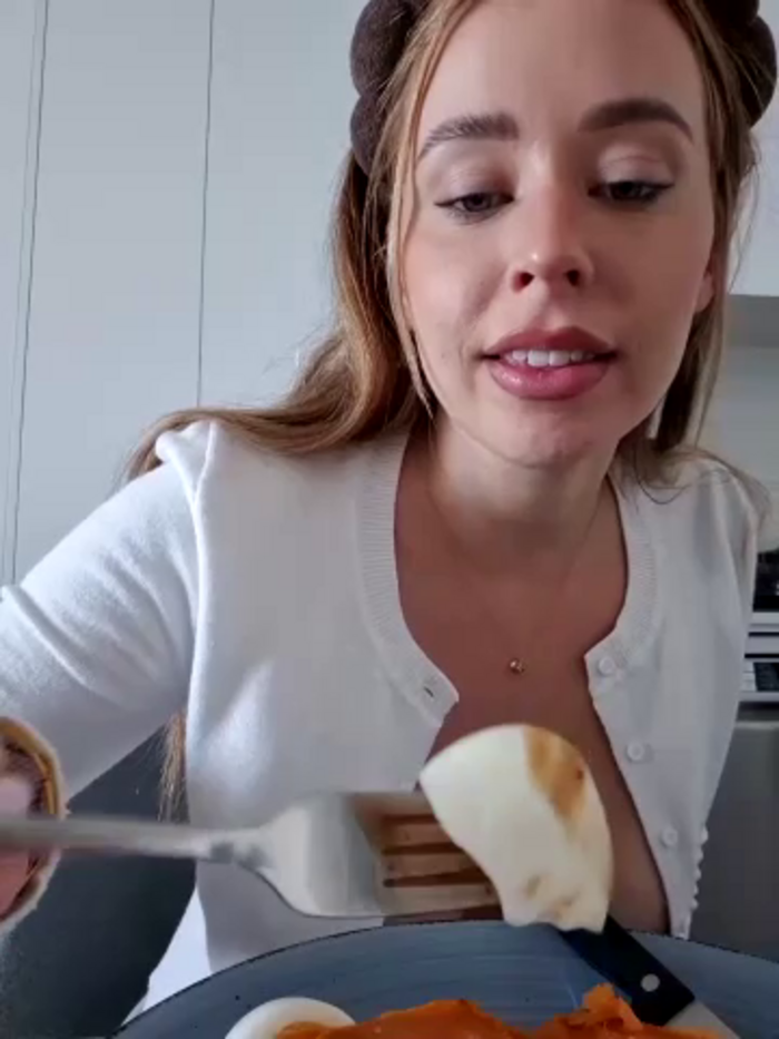 SashaJade_