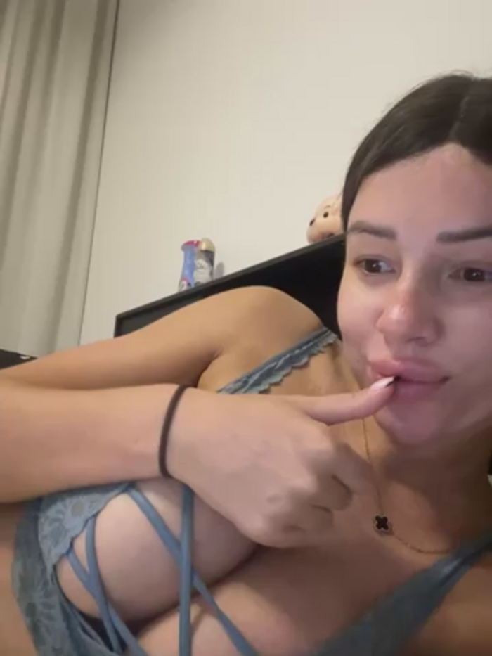 SexySophiaax