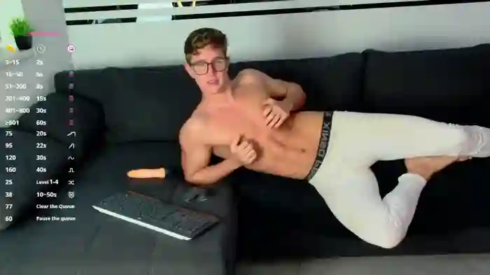 2025/05/05/stripchat-christianlevine_-07-00-28