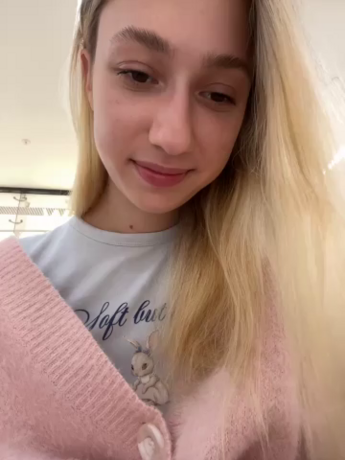 Lia__Love