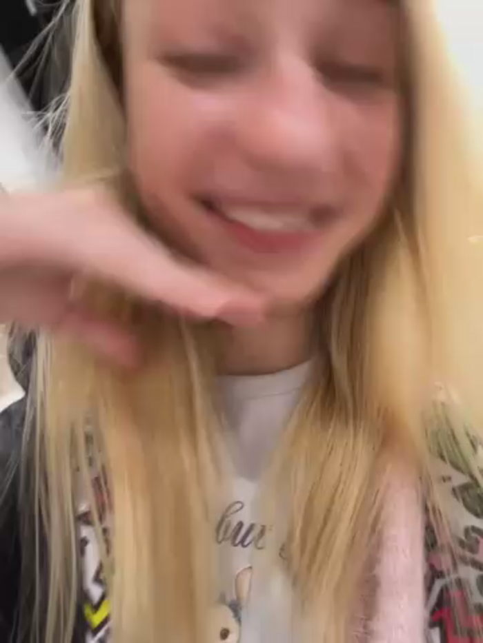 Lia__Love