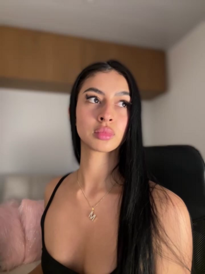 maddy_bronw_