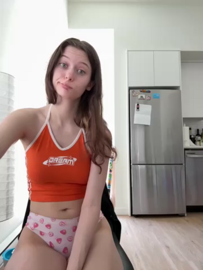 x_peachy_squirter_x