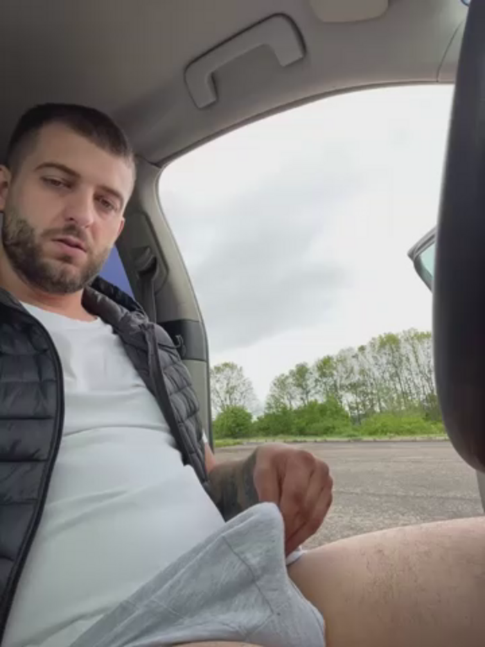 Pablo_Hornyguy95