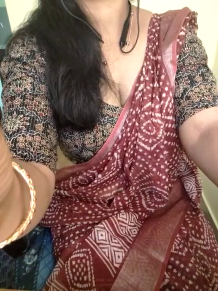 Mallu_MayaMadhav