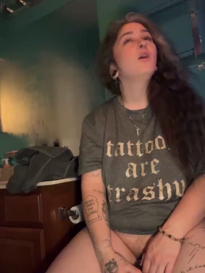 Alix_Valentine