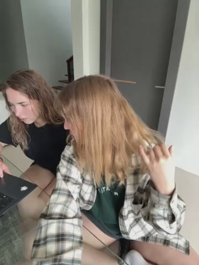 Nura_n_Sarah