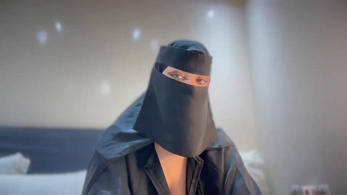 jyjyelamira