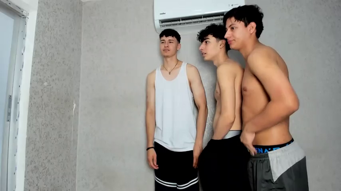 pelusos_mens