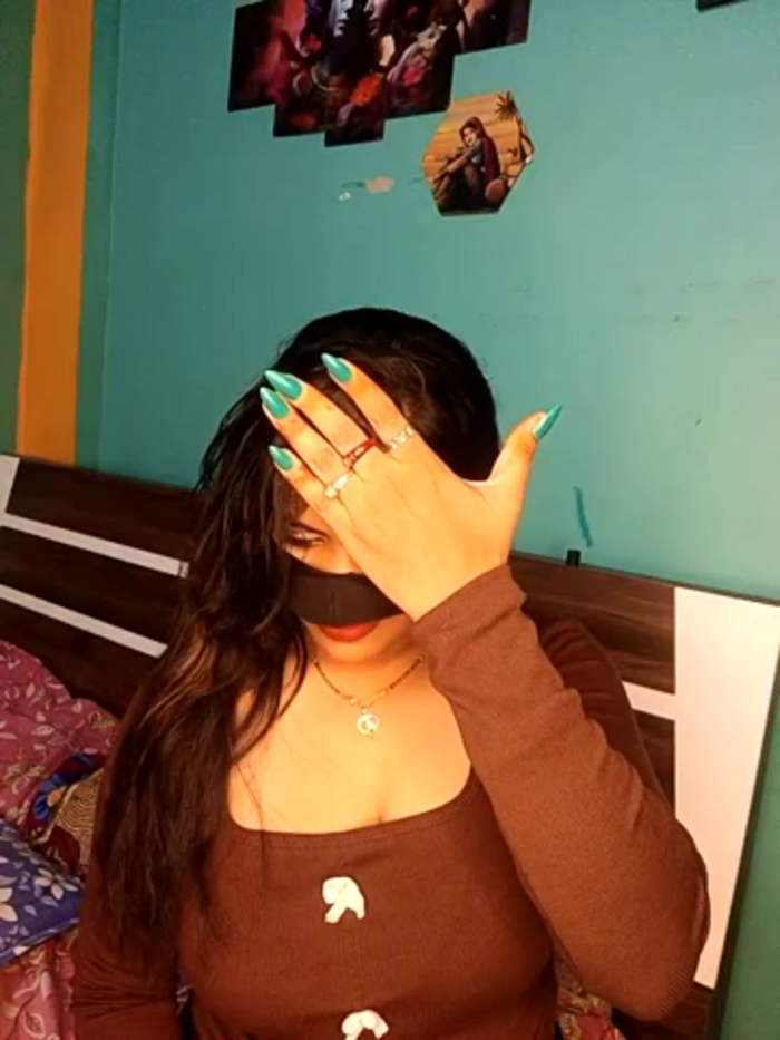 V-hot-sweet