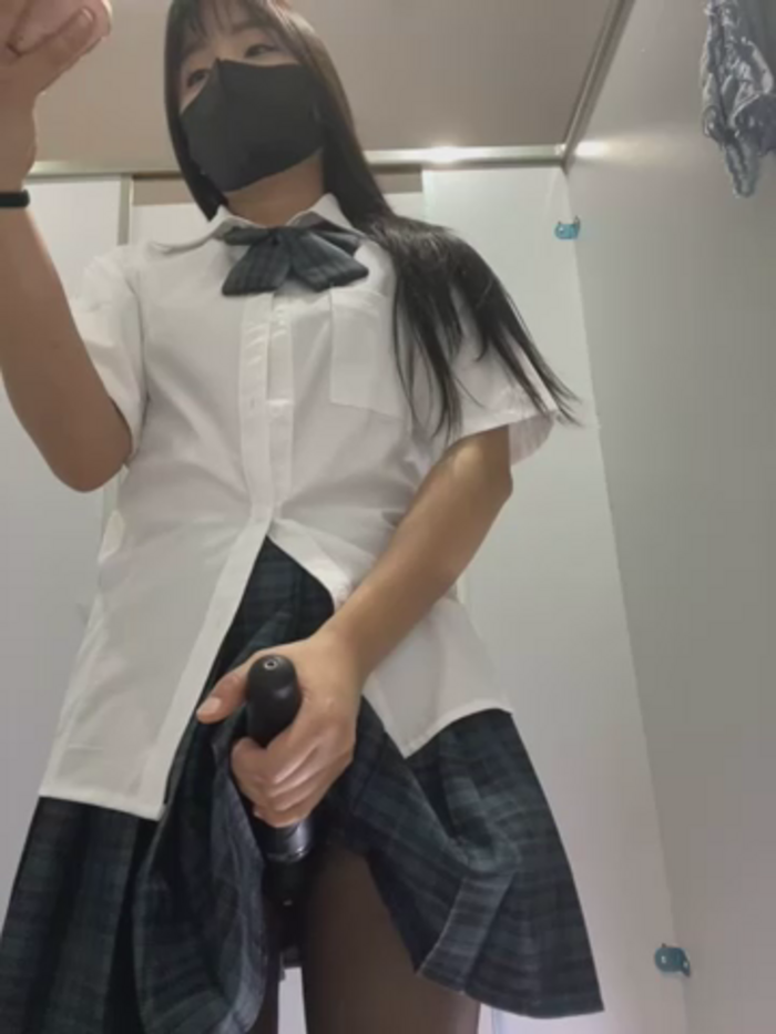 Asia-Lynn