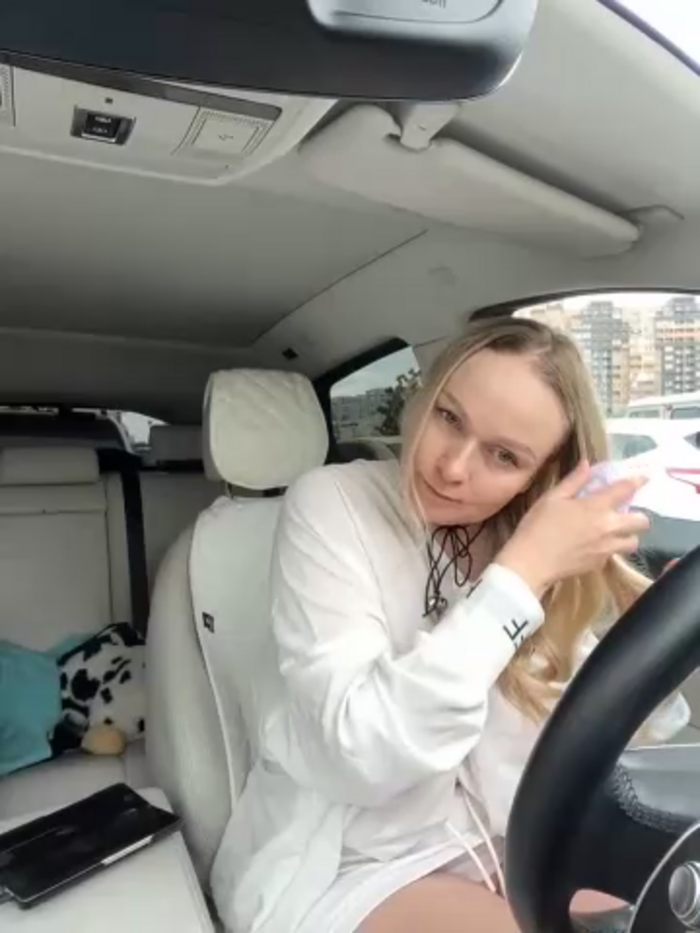 Bondgirl_013