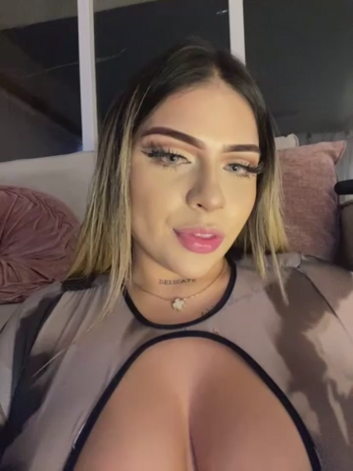 MiaWhitePink_