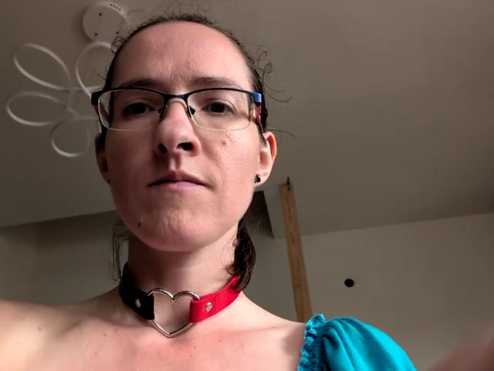 Milky_hairy_mommy