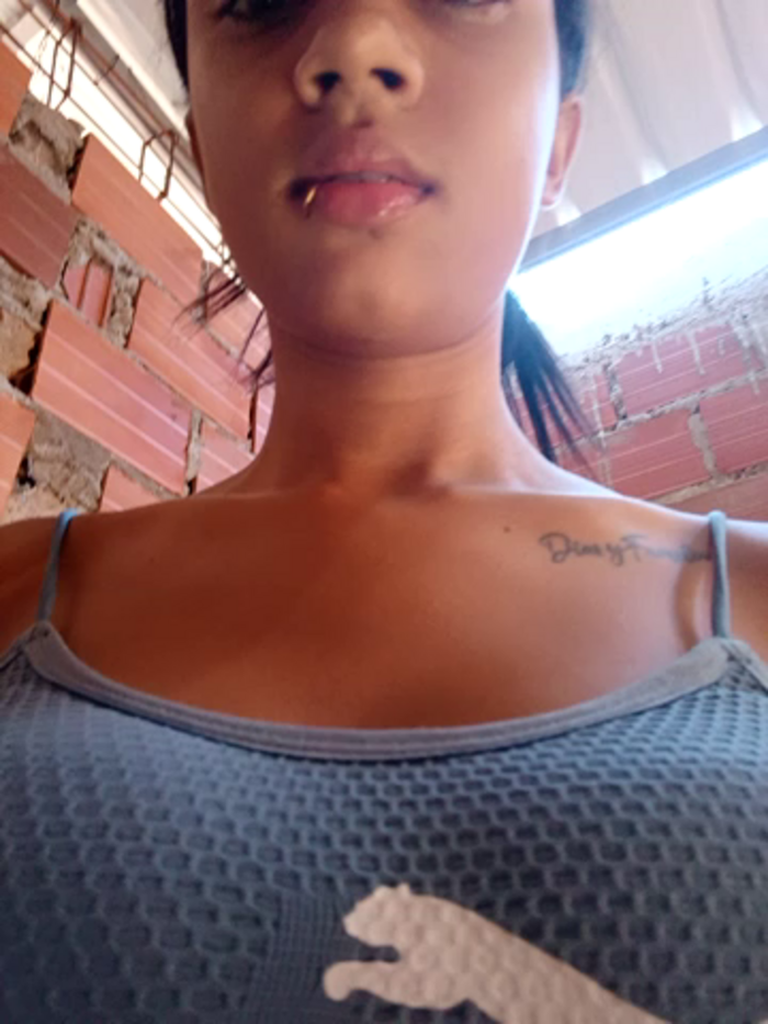 Zoe_Sweett18