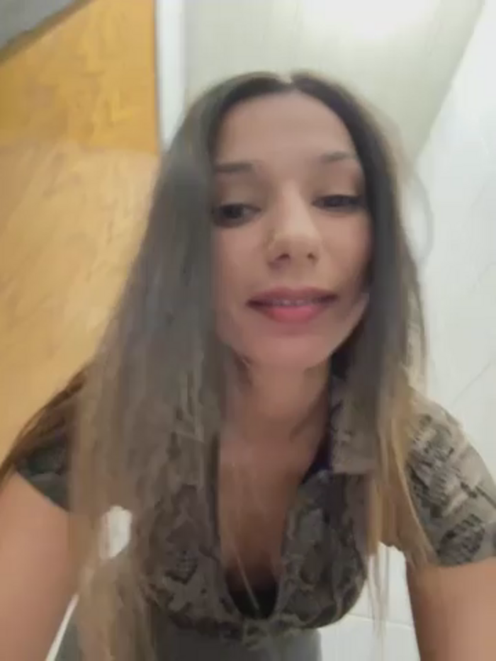 _MiaQueen_