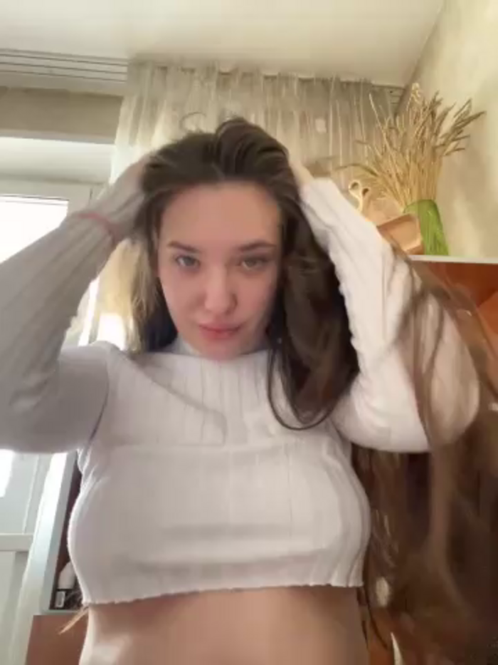 Holly_Molii