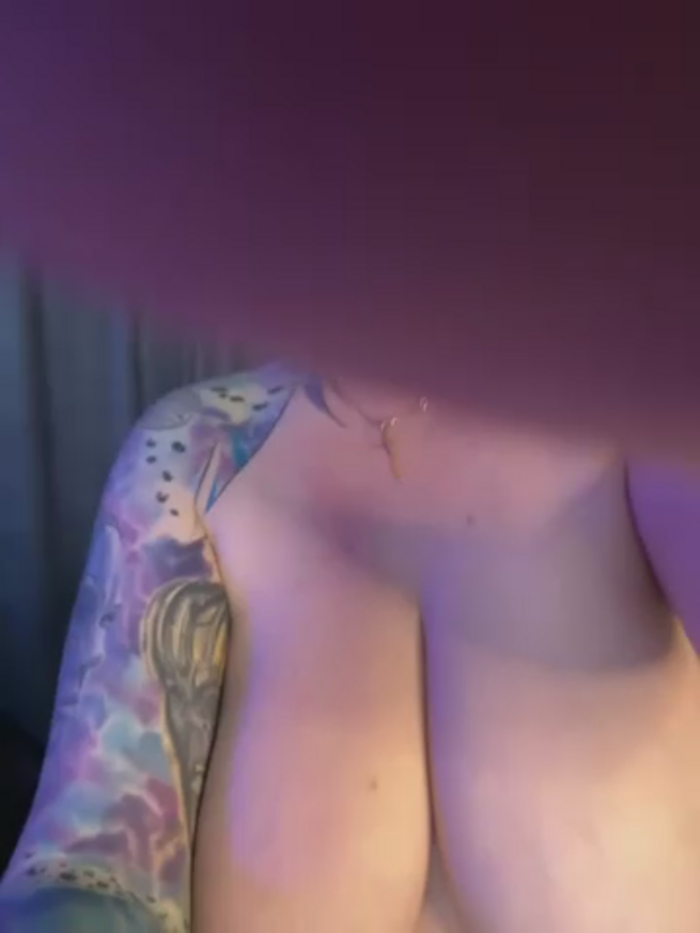 HugeBoobs-