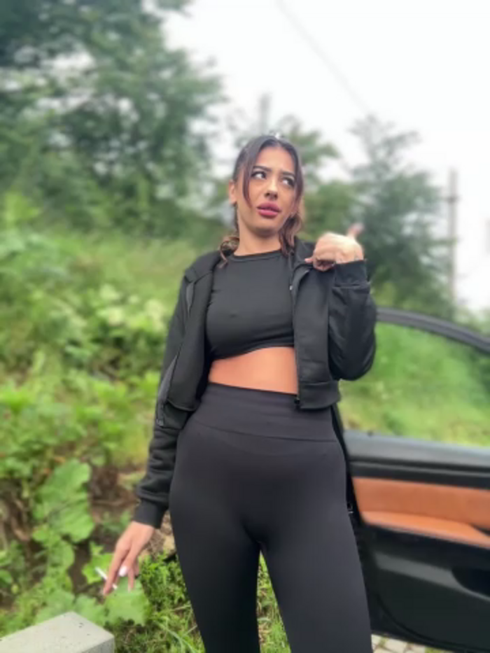 LaraVegas_