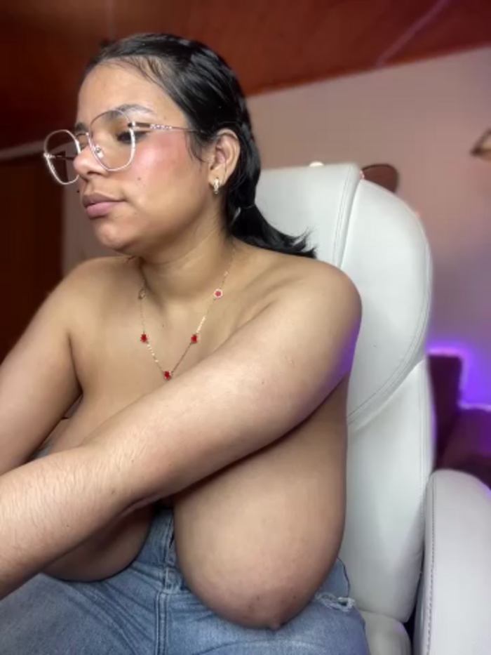 Isabella_boobd