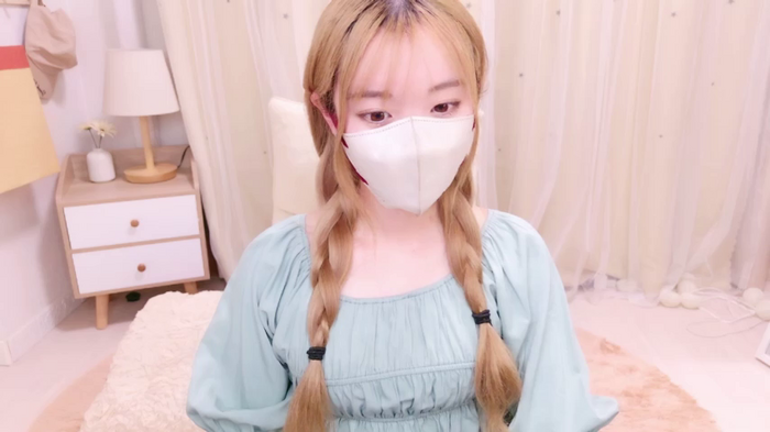 MOMONA_xo