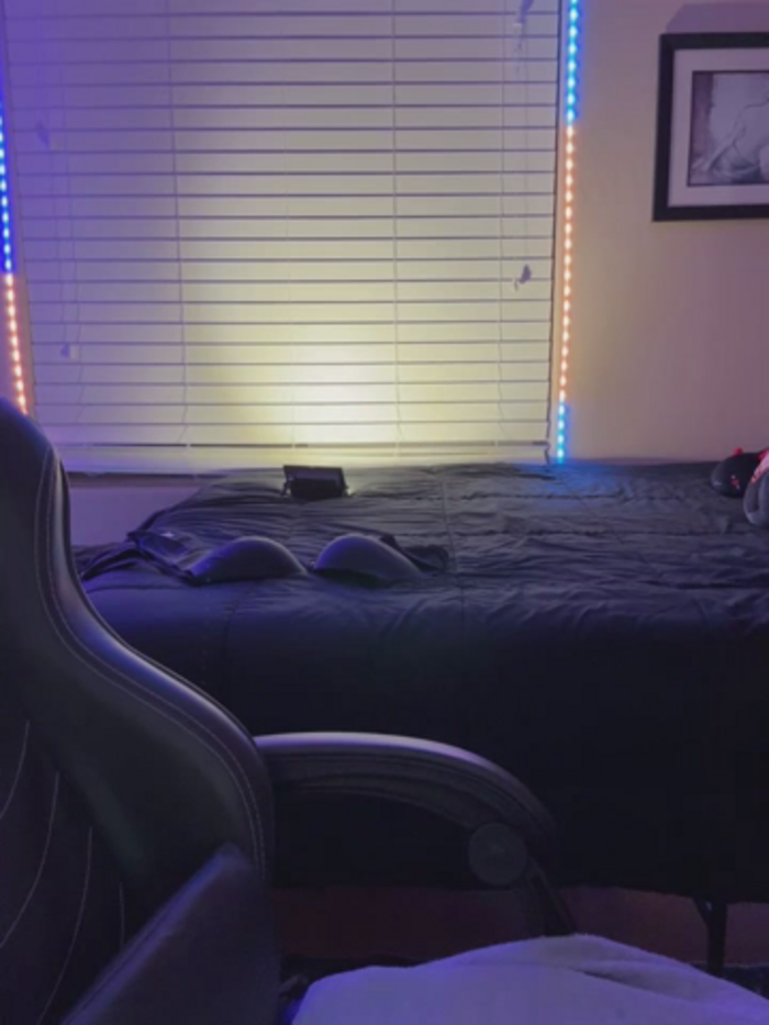 miacanela_xo