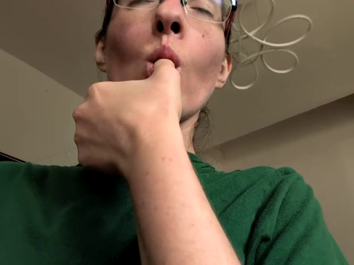 Milky_hairy_mommy