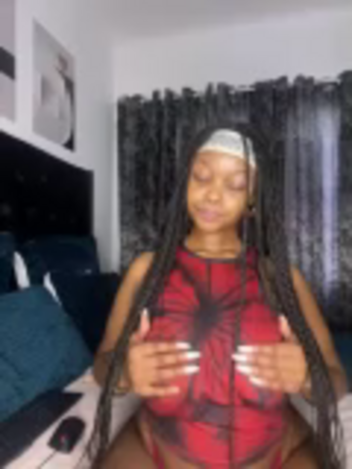 QueenTee23