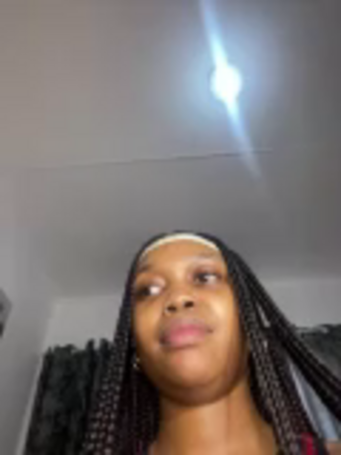 QueenTee23