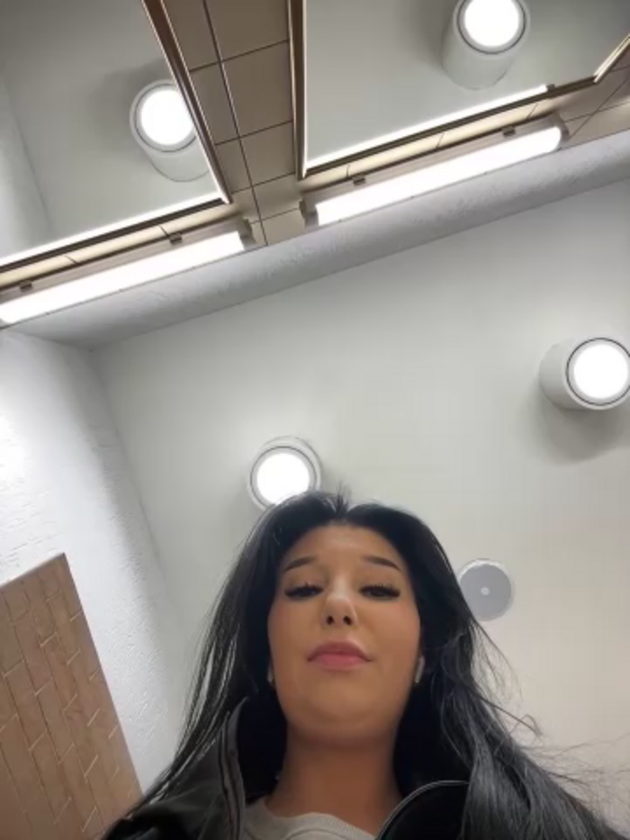 Tisha_Busty