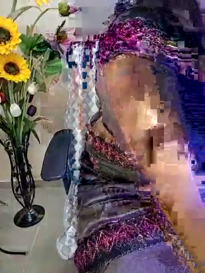 kaamuk_shweta