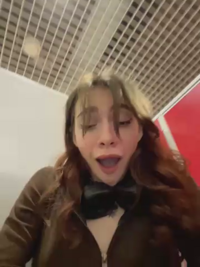 Lily__Belle