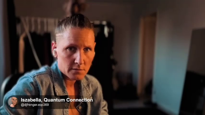 SwingWingWomanSweden