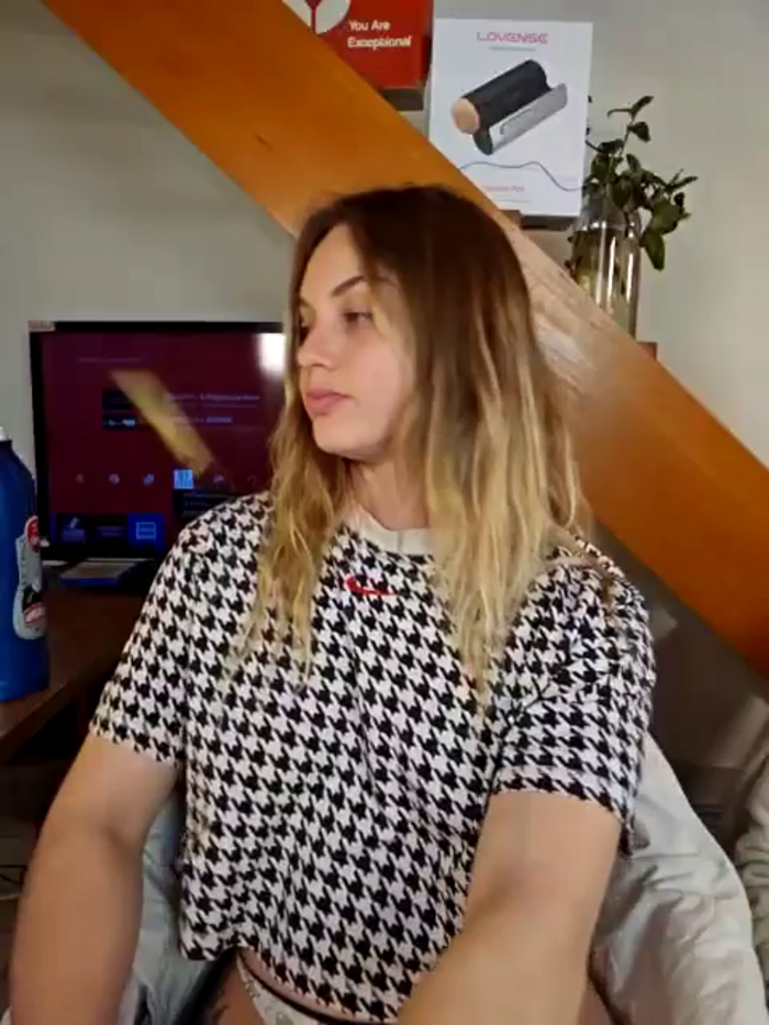 Elnonoykeila77
