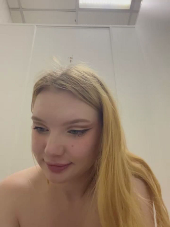 AmmyHot