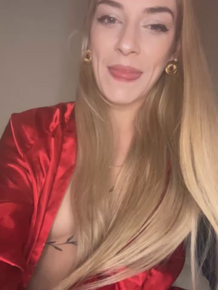 Bellalolahot