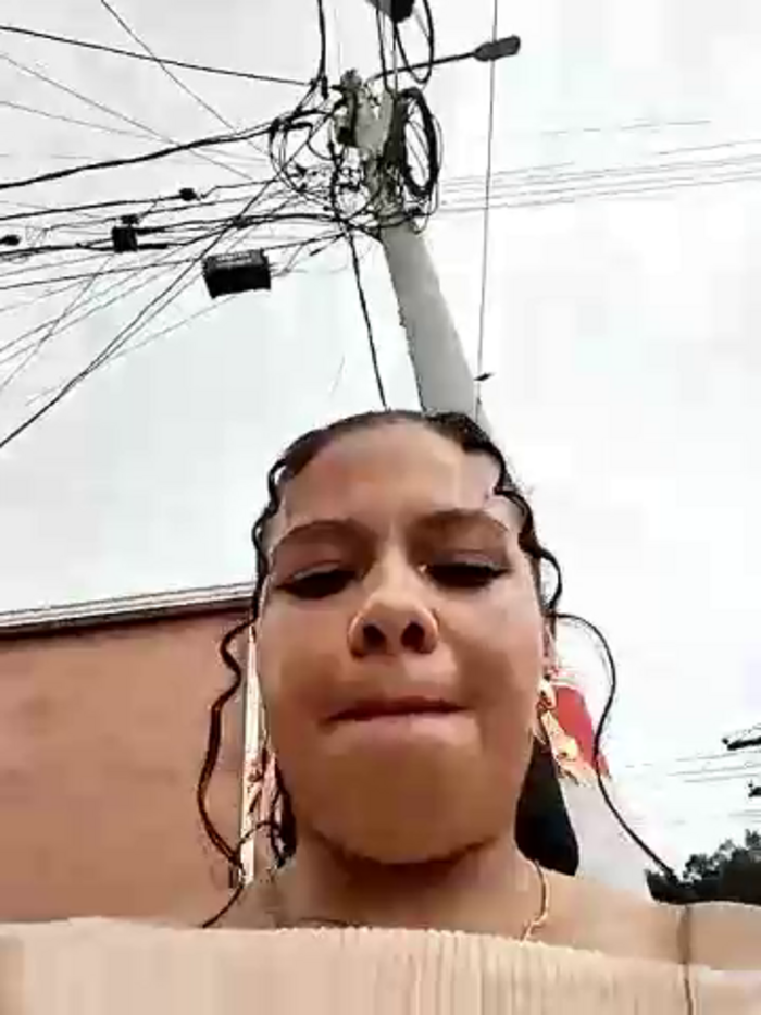 Ariana-07
