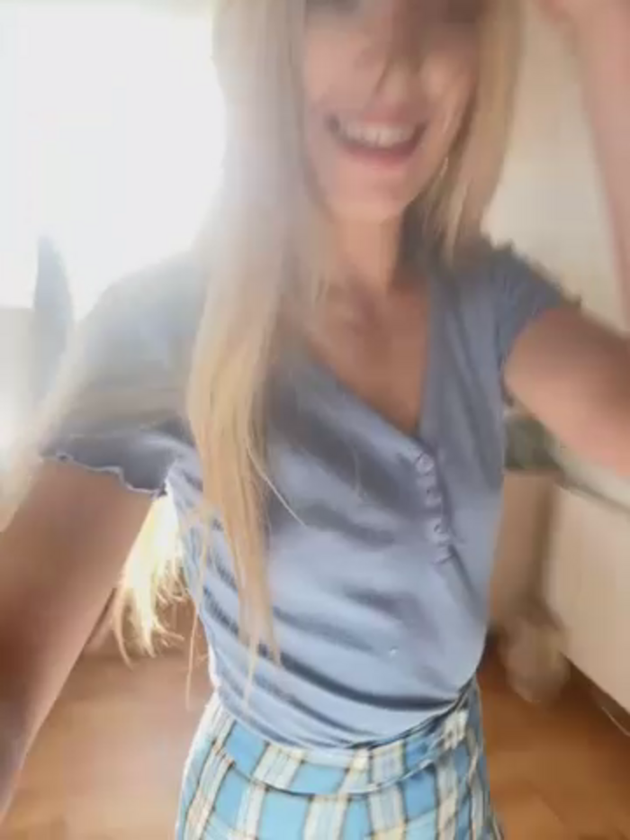 Bellalolahot