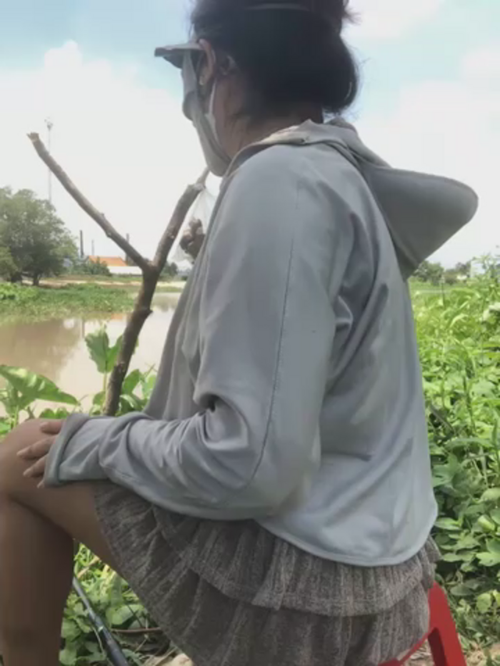 Fishing_girl
