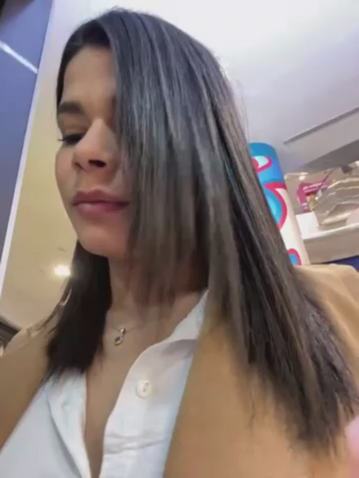 Leah_Honey26