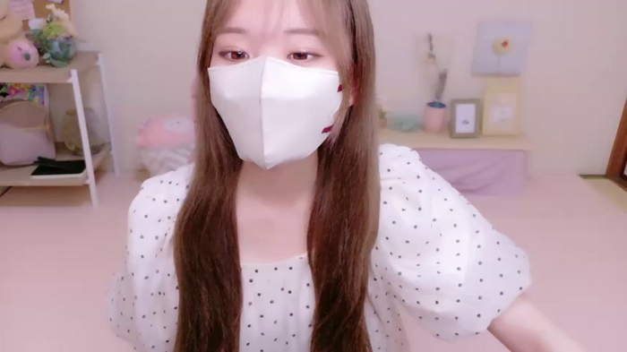 MOMONA_xo
