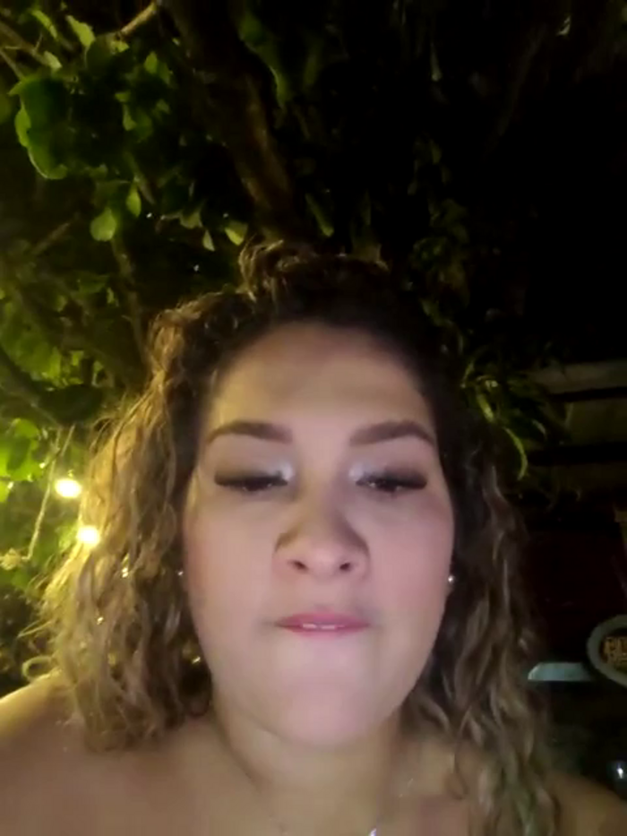 Sara_smiiith211