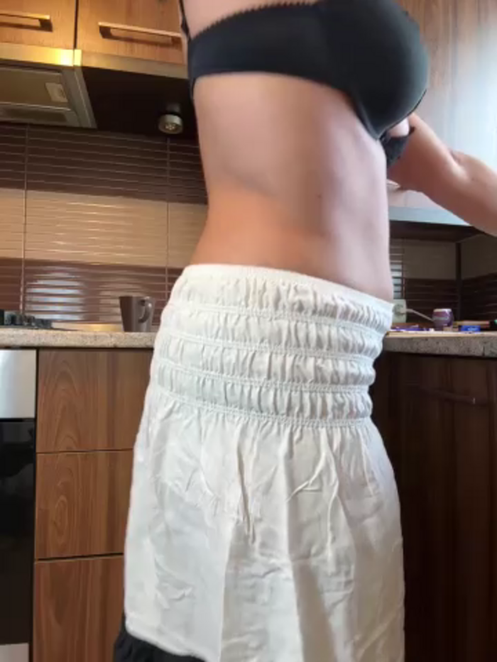 Hotmomcheckk_
