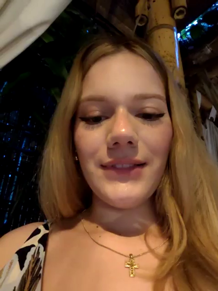 NicoleCut