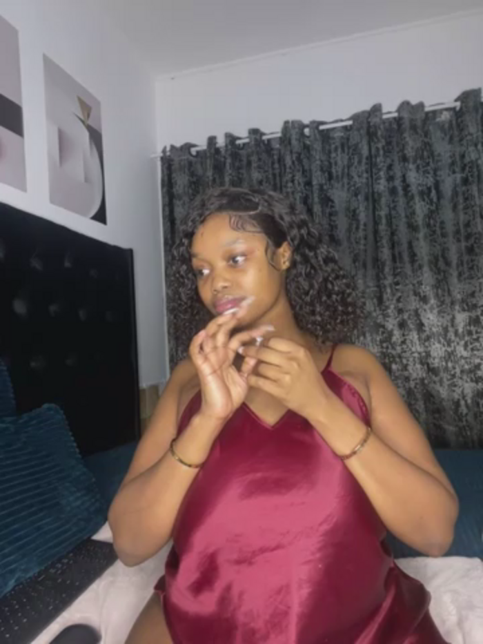 QueenTee23