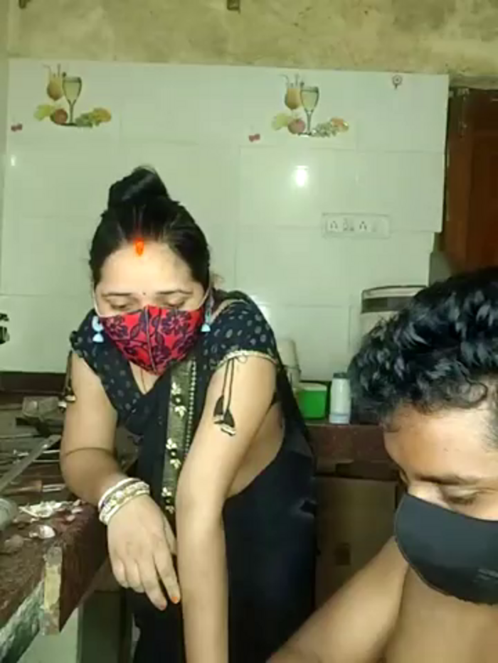 Sexy_Riyaqueen77