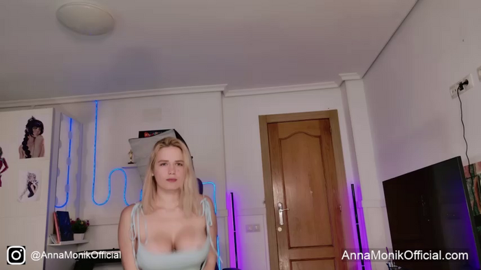 AnnaMonik_X