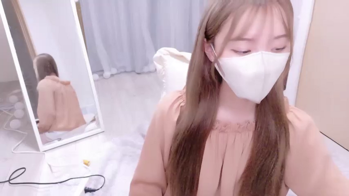 MOMONA_xo